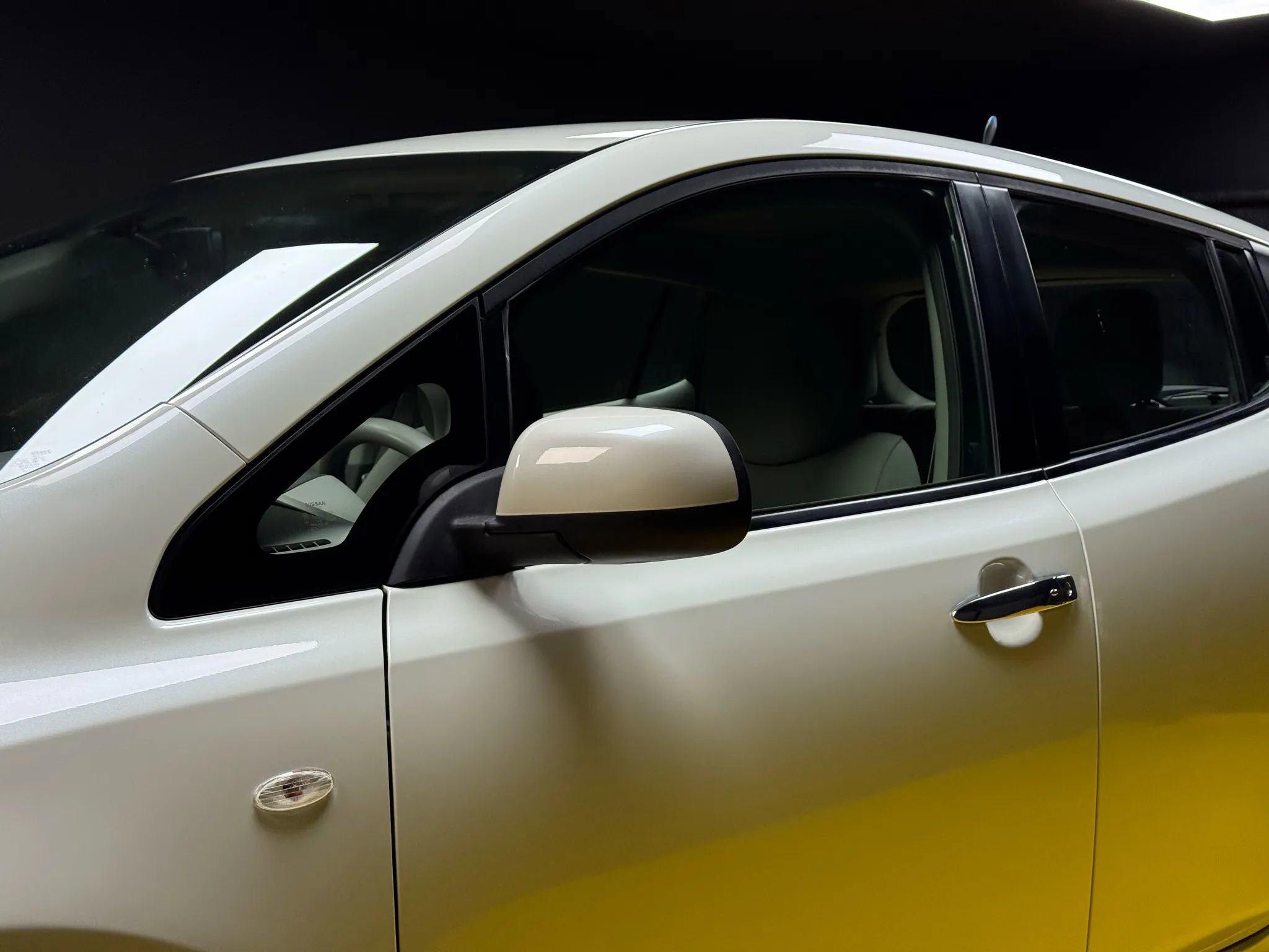 Used 2012 Nissan Leaf SV image 9