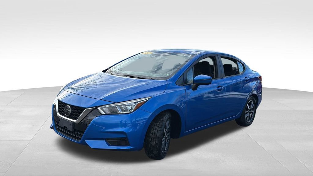 Used 2021 Nissan Versa SV image 3