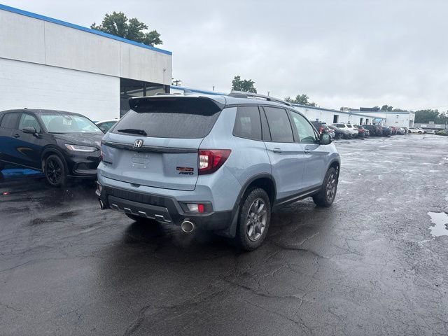 Used 2024 Honda Passport TrailSport image 5