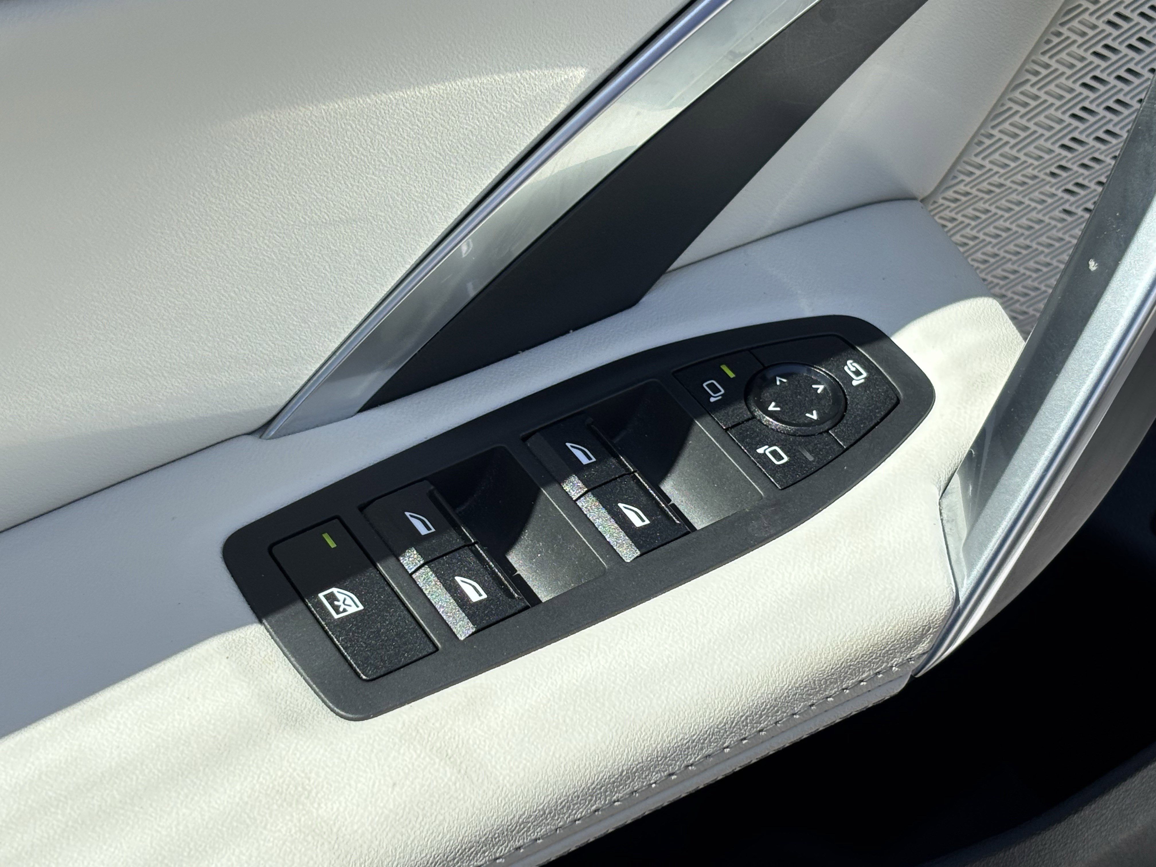 Used 2026 BMW X2 xDrive28i image 15