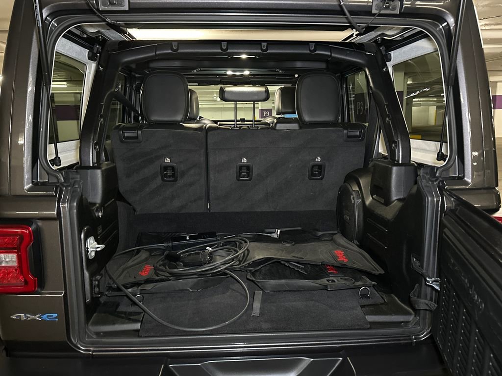 Used 2021 Jeep Wrangler Unlimited Sahara w/ Cold Weather Group image 6