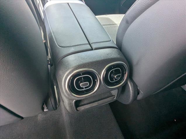 Certified 2026 Mercedes-Benz GLC 300 image 17