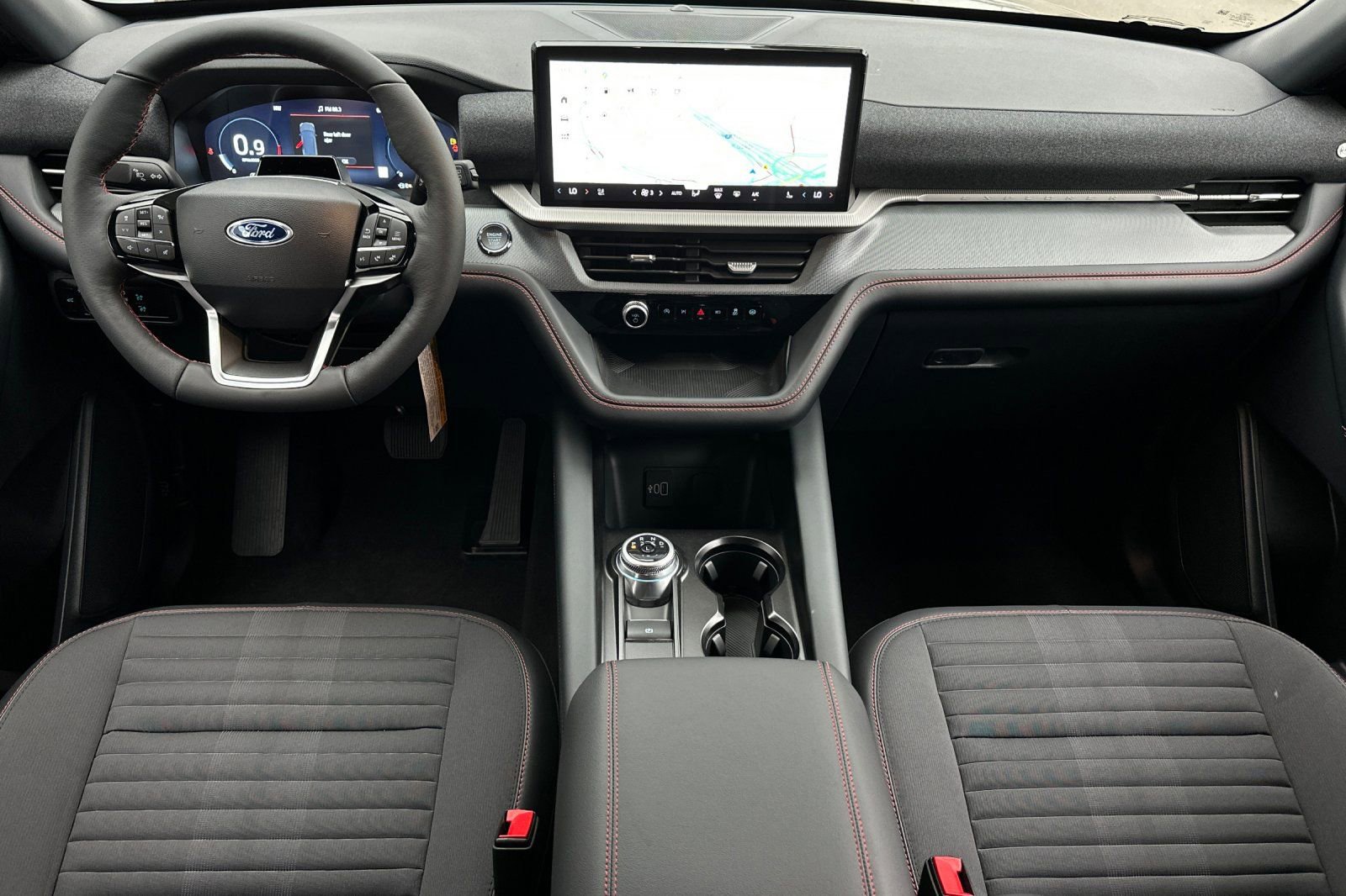 New 2026 Ford Explorer ST-Line w/ ST-Line Street Pack image 12