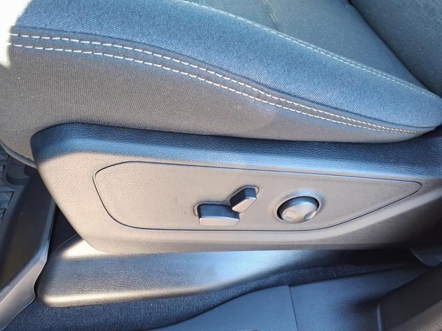 New 2026 RAM 1500 4x4 Crew Cab image 8