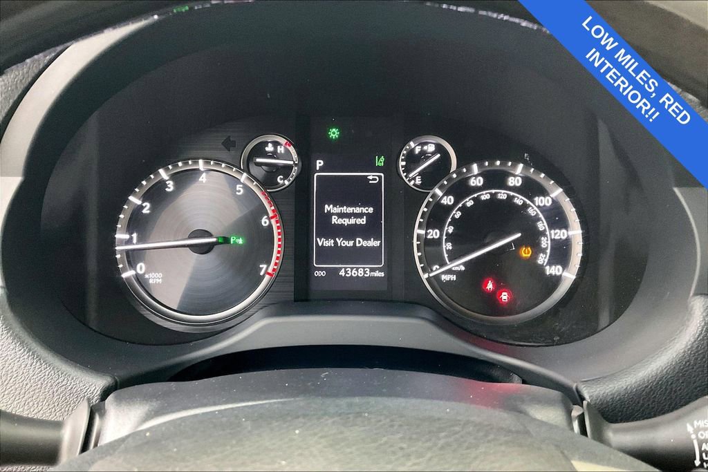 Used 2022 Lexus GX 460 Premium w/ Accessory Package image 29