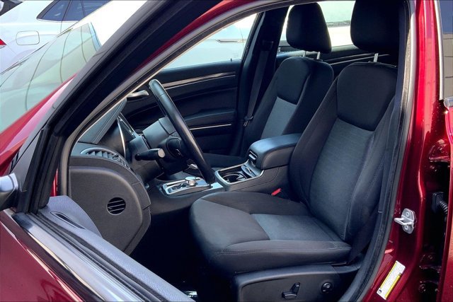 Used 2019 Chrysler 300 Touring w/ Sport Appearance Package AWD/4WD image 24