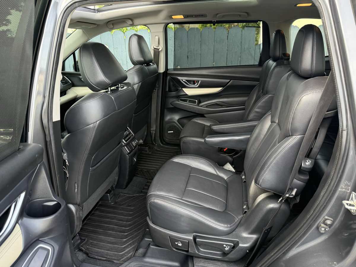 Used 2020 Subaru Ascent Limited w/ Technology Package image 5