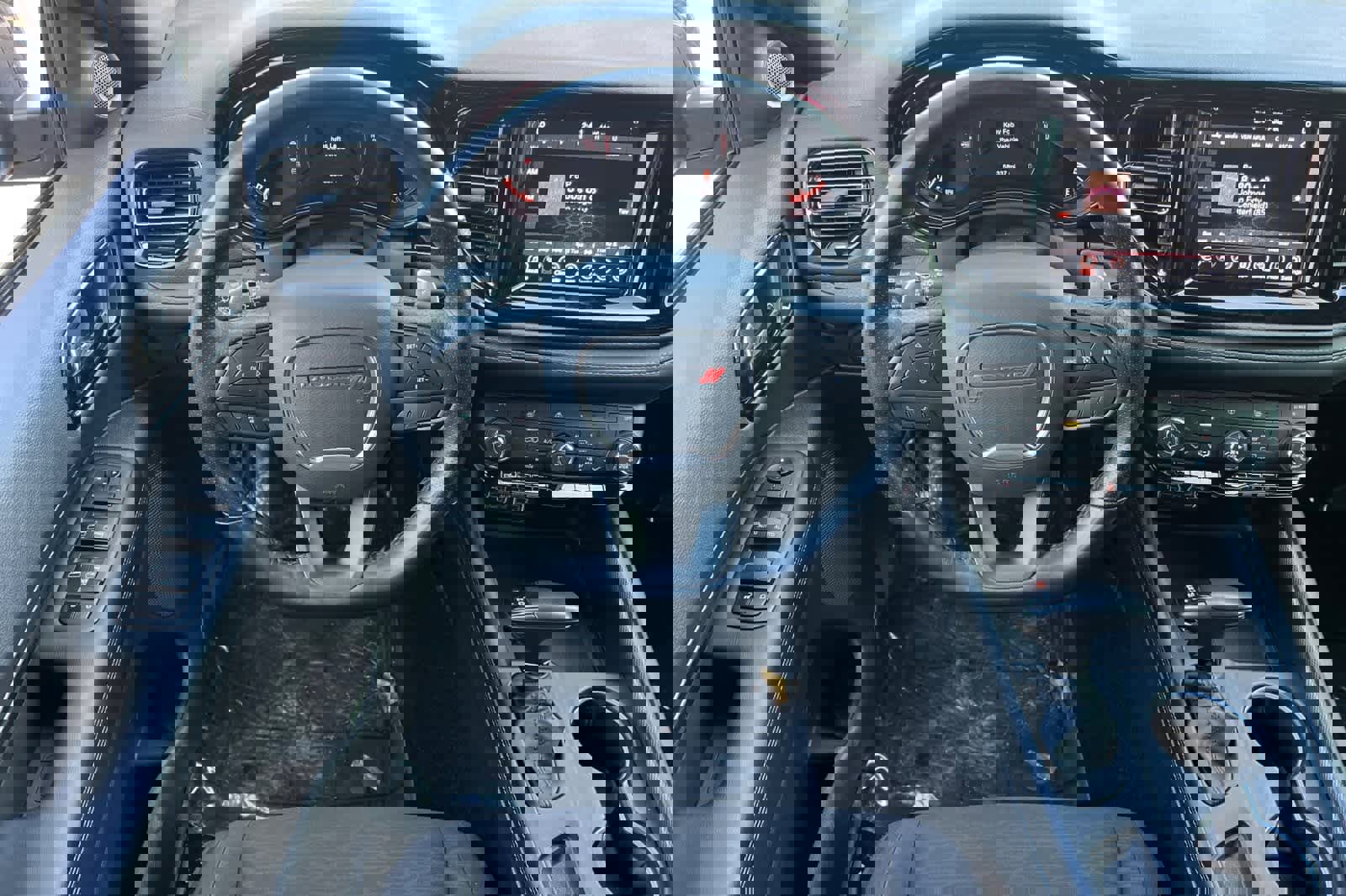 Used 2022 Dodge Durango GT image 14