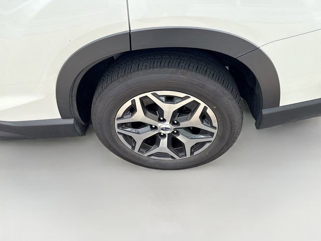Certified 2023 Subaru Forester Premium AWD/4WD image 5