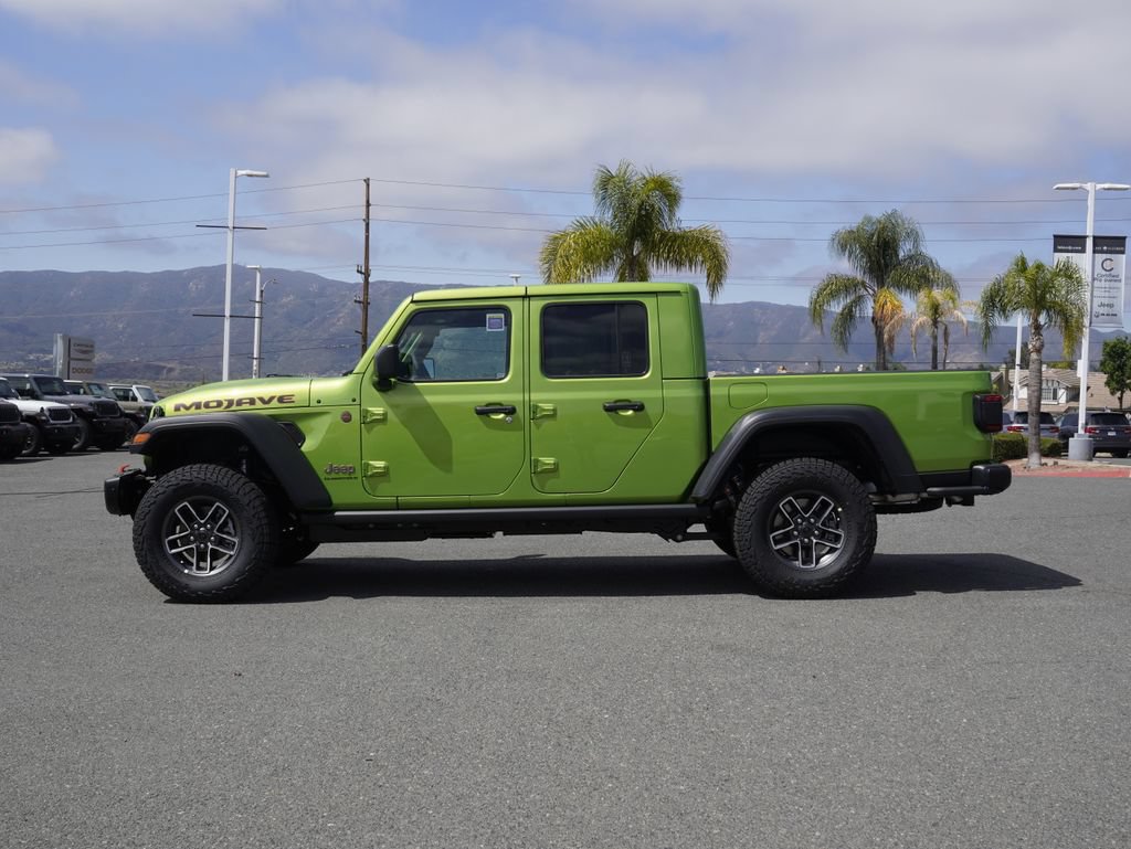 New 2026 Jeep Gladiator Mojave w/ Steel Bumper Group AWD/4WD image 7