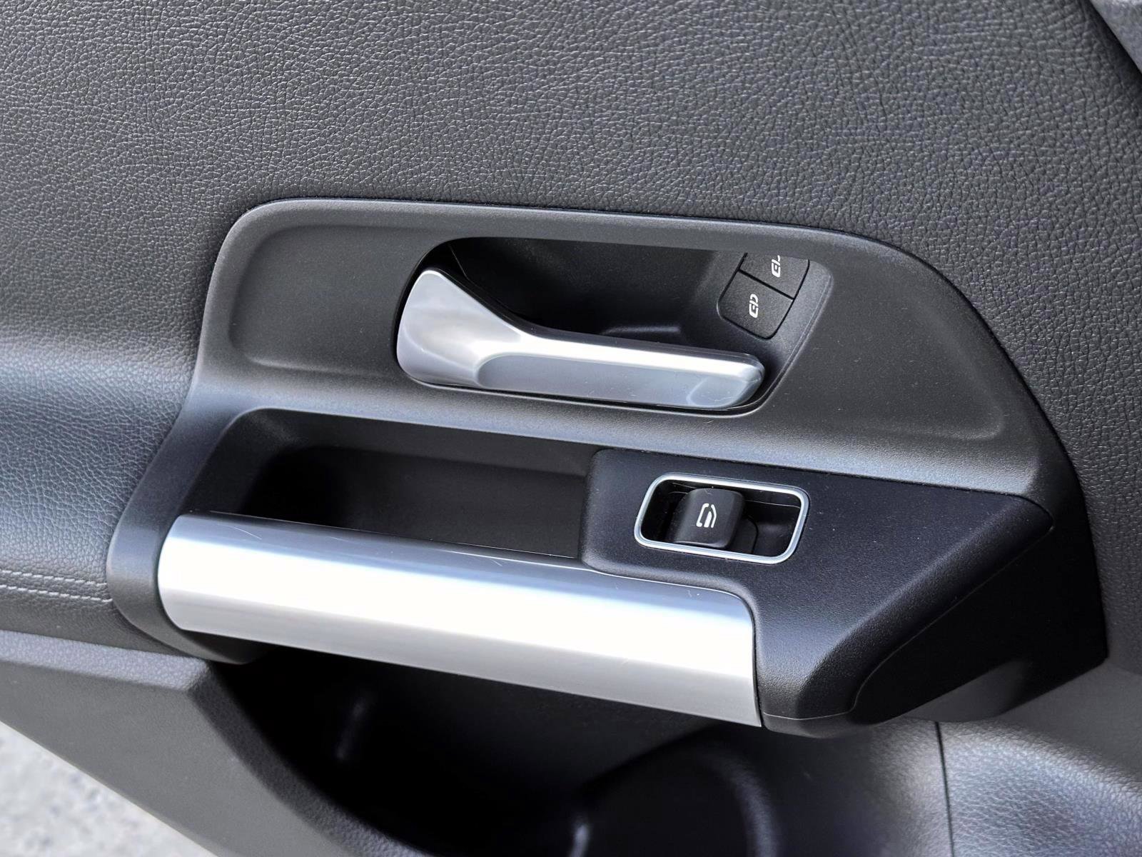 Used 2021 Mercedes-Benz GLA 250 4MATIC image 20