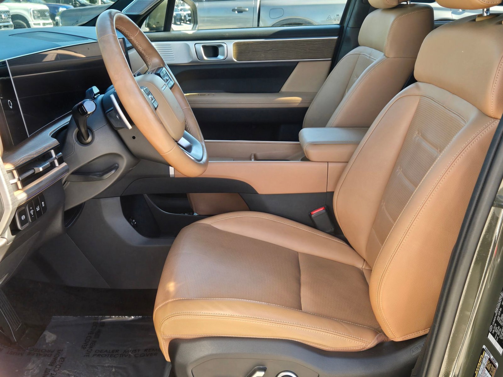 Used 2024 Hyundai Santa Fe Limited image 5