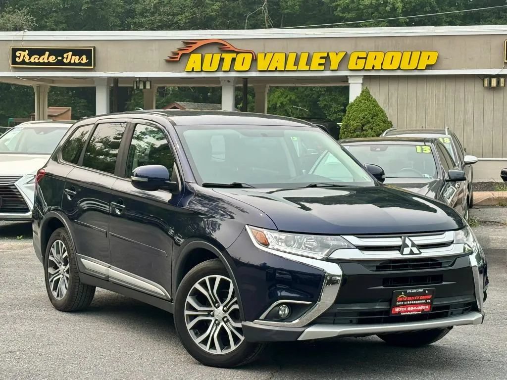 Used 2018 Mitsubishi Outlander SEL AWD/4WD image 1