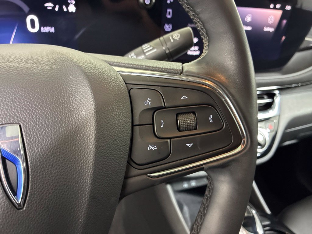 Used 2025 Buick Envista Sport Touring w/ Experience Buick Package FWD image 17