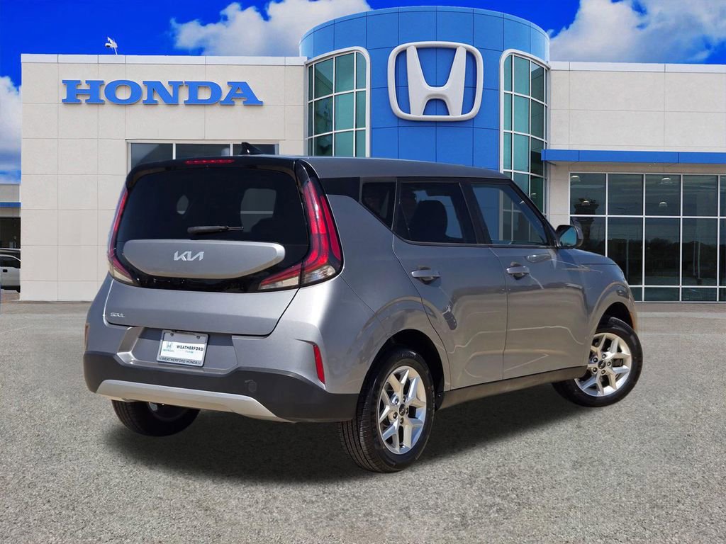 Used 2023 Kia Soul LX w/ Option Group 015 image 3
