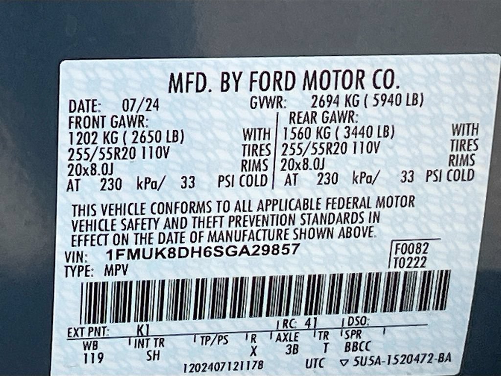 Used 2025 Ford Explorer Active AWD/4WD image 32