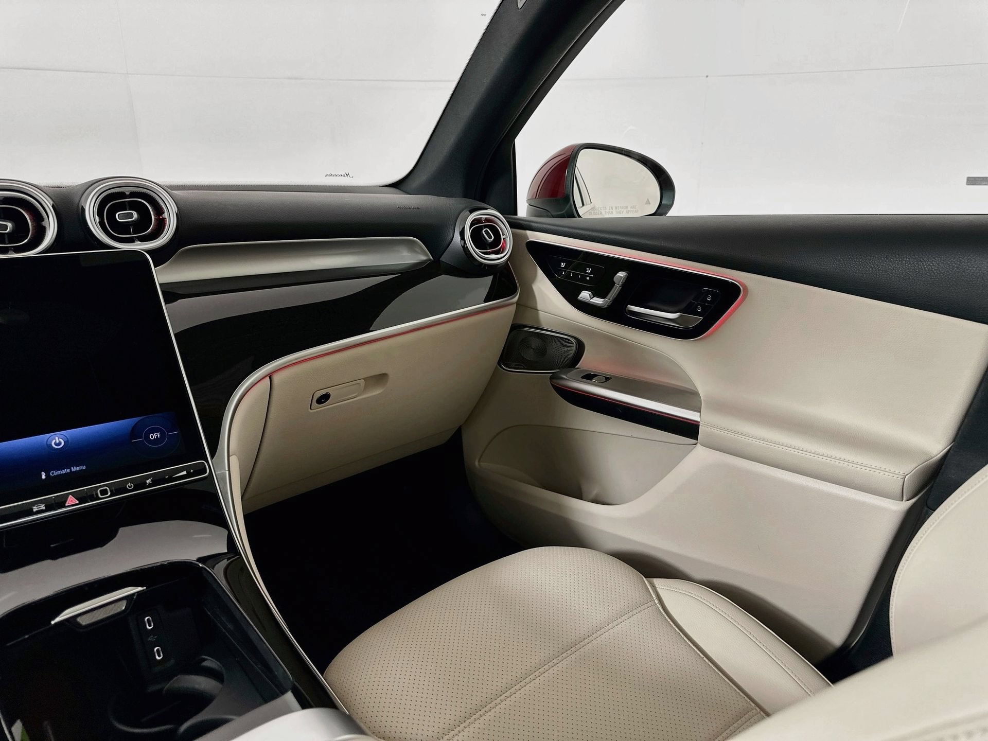 Certified 2026 Mercedes-Benz GLC 300 image 26