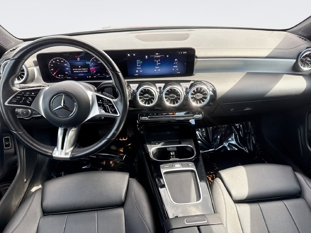 Used 2025 Mercedes-Benz CLA 250 4MATIC image 23