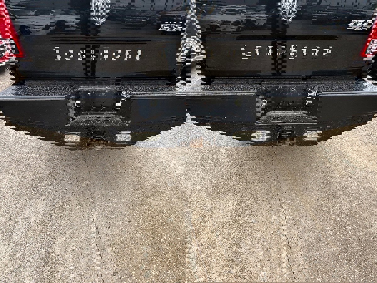 Used 2018 RAM 3500 Laramie Longhorn w/ Longhorn Southfork Package image 6