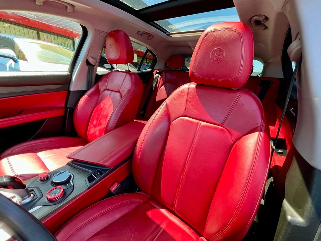 Used 2018 Alfa Romeo Stelvio Ti AWD/4WD image 16