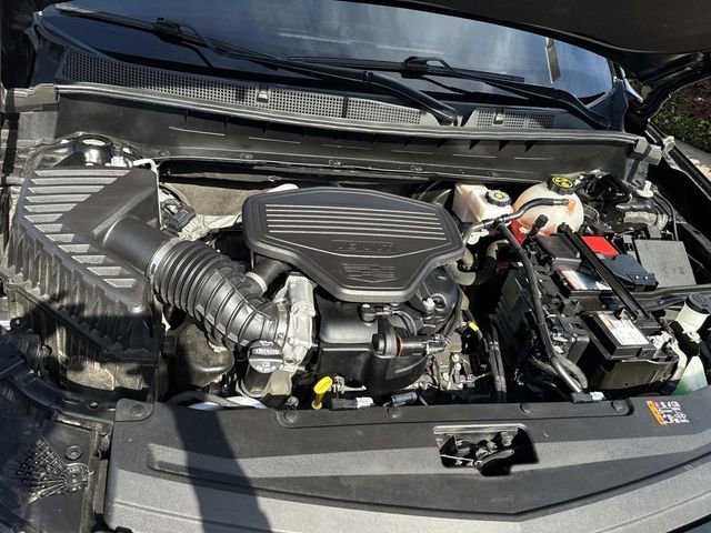 Used 2023 Cadillac XT6 Sport w/ LPO, ONYX Package image 7