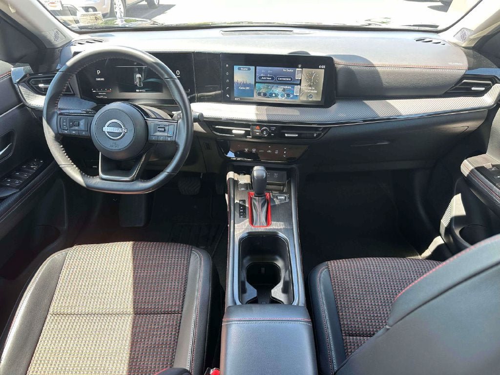 Certified 2025 Nissan Kicks SR w/ Interior Electronics Package AWD/4WD image 13