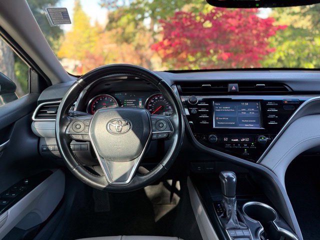 Used 2018 Toyota Camry XSE FWD image 20