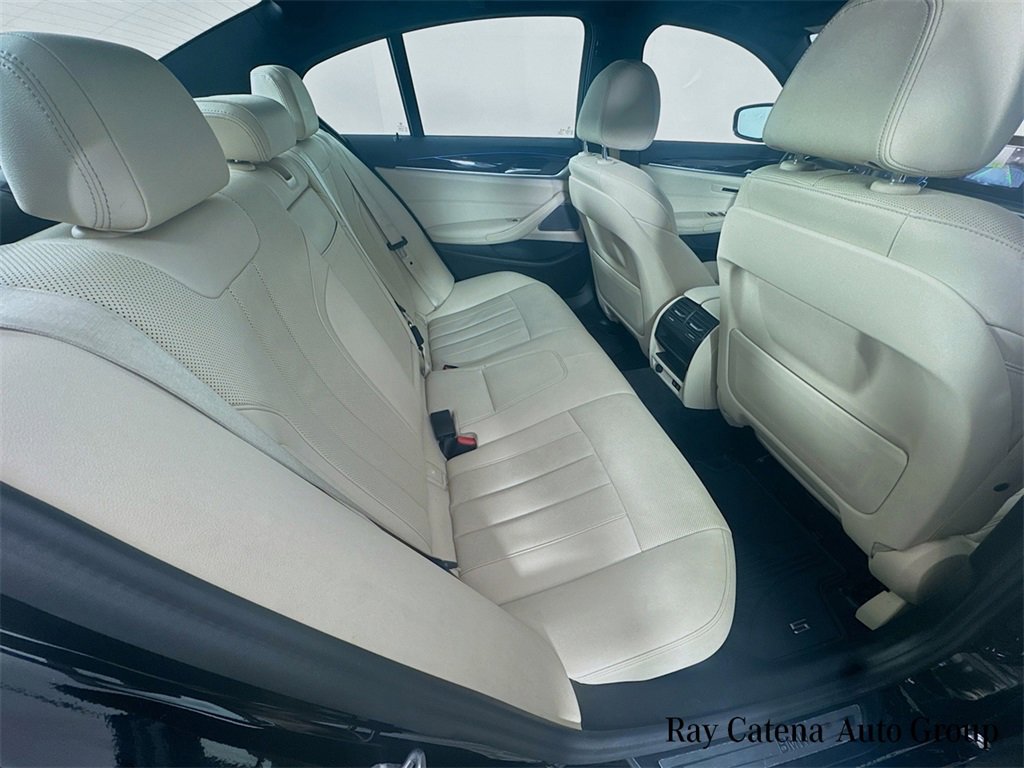 Certified 2023 BMW 530e xDrive w/ Premium Package image 29