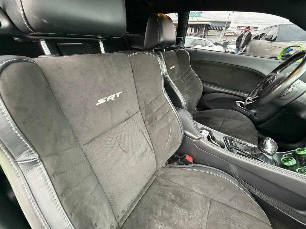 Used 2015 Dodge Challenger SRT w/ Technology Group image 17