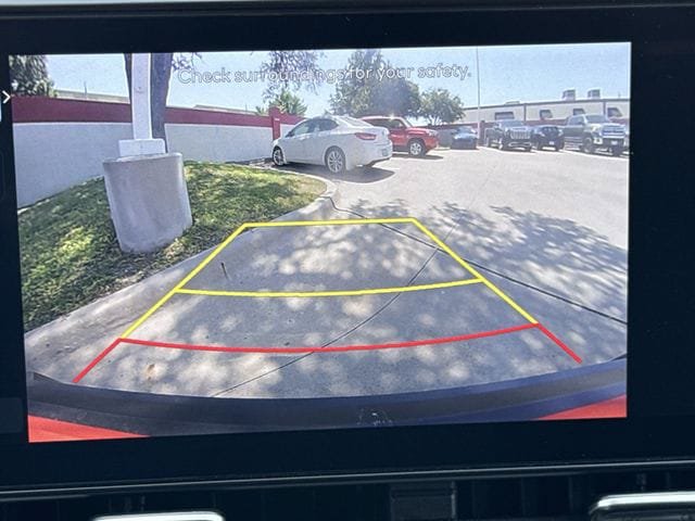 Used 2025 Hyundai Kona SEL FWD image 16