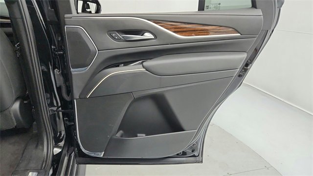 Certified 2022 Cadillac Escalade Premium Luxury image 19