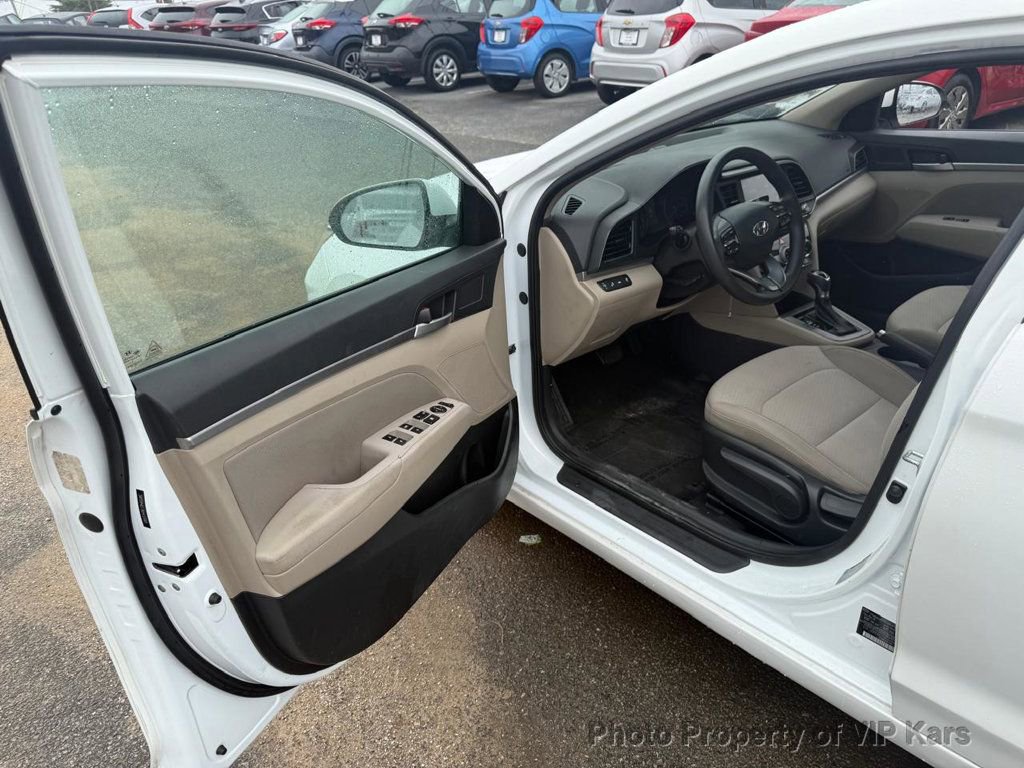 Used 2019 Hyundai Elantra SEL image 8