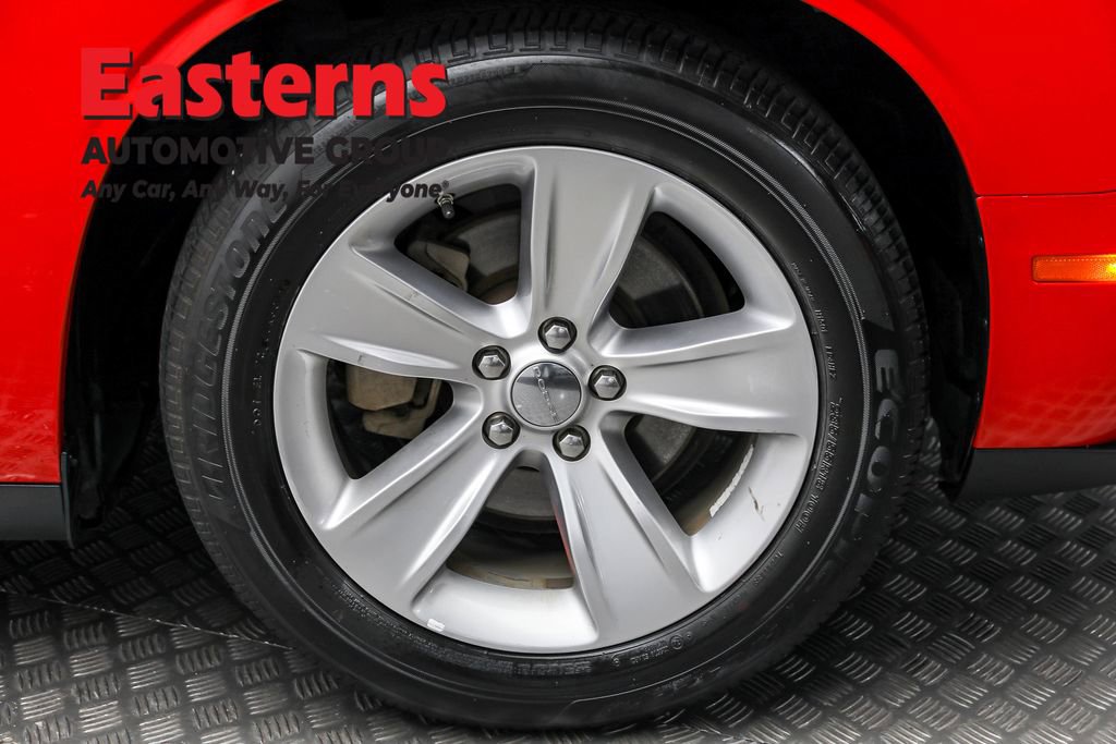 Used 2023 Dodge Challenger SXT image 28