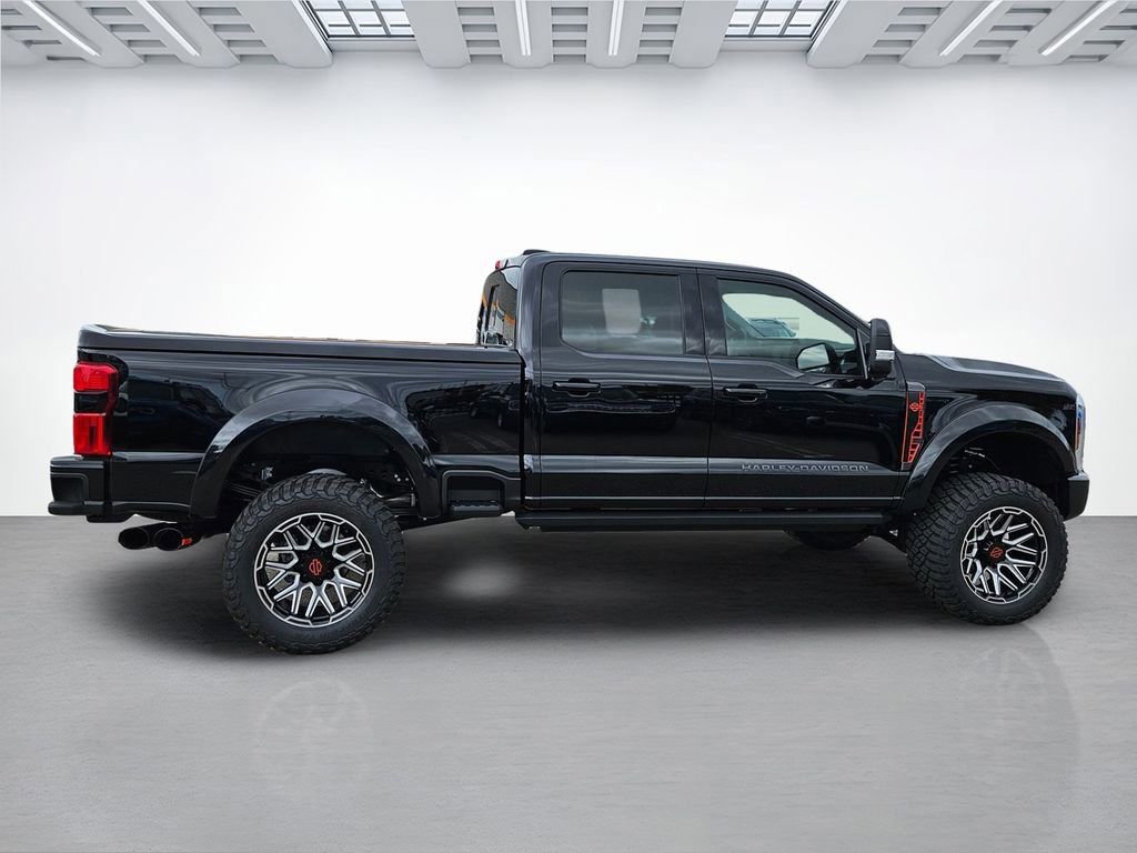 New 2026 Ford F250 Lariat w/ Black Appearance Package image 4