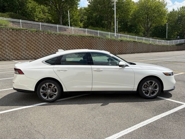 Certified 2024 Honda Accord EX image 9