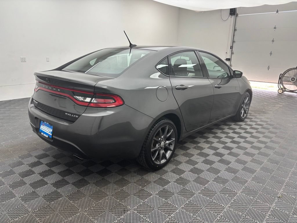 Used 2016 Dodge Dart SXT w/ Rallye Appearance Group FWD image 7