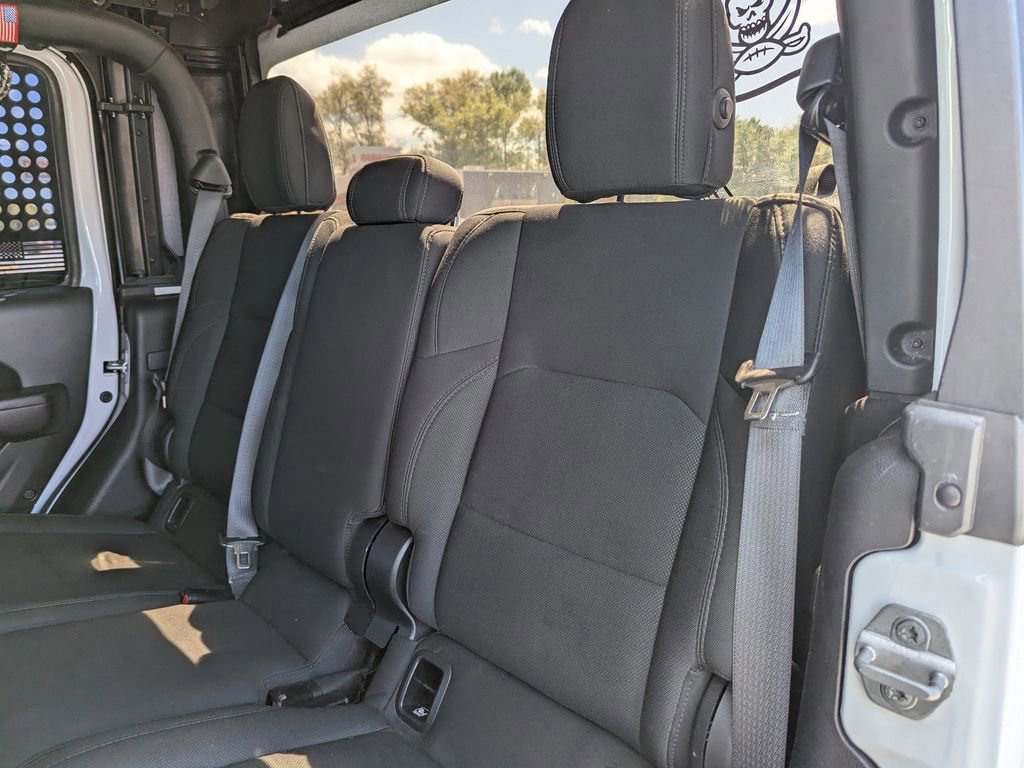 Used 2022 Jeep Gladiator Sport image 13