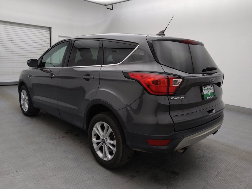 Used 2019 Ford Escape SE image 5