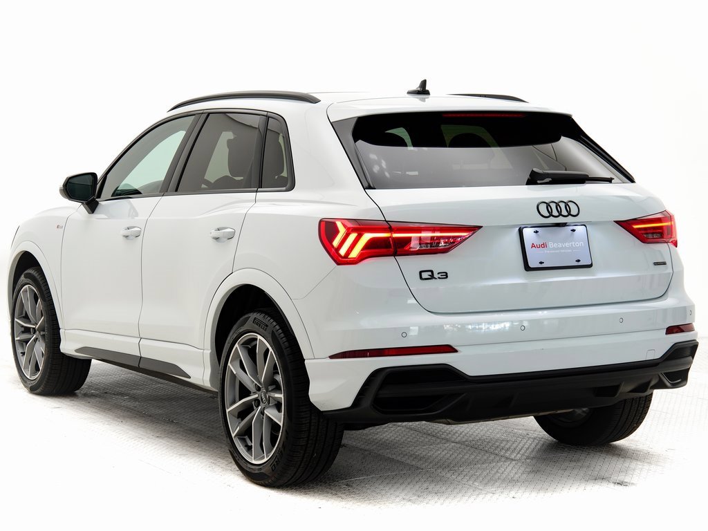Used 2024 Audi Q3 2.0T Premium w/ Convenience Package image 30