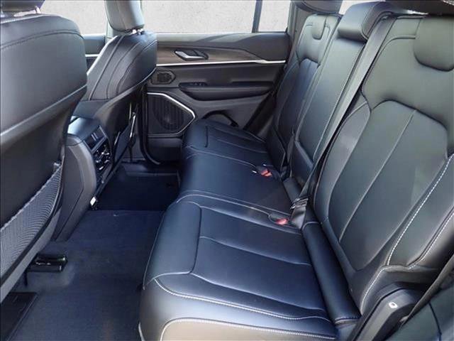 New 2026 Jeep Grand Cherokee Limited image 10