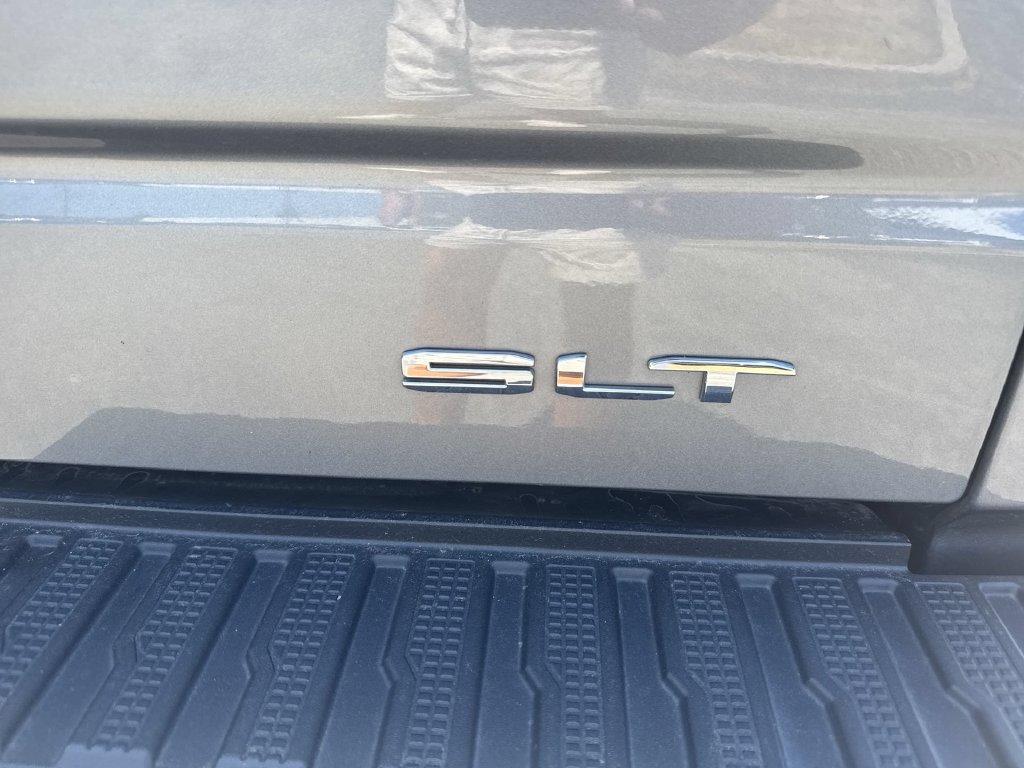 Used 2019 GMC Sierra 1500 SLT w/ SLT Premium Plus Package AWD/4WD image 33
