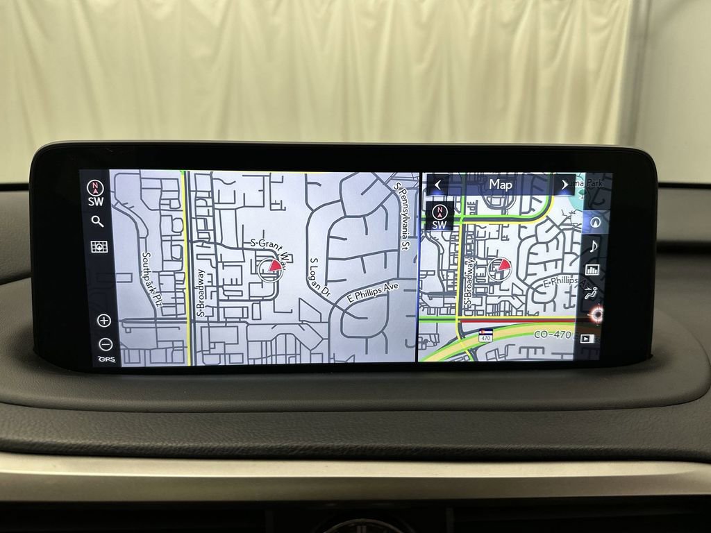 Used 2022 Lexus RX 350L Premium w/ Premium Package image 18