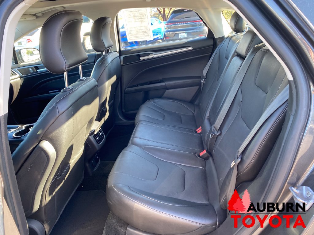 Used 2016 Ford Fusion Energi Titanium FWD image 18