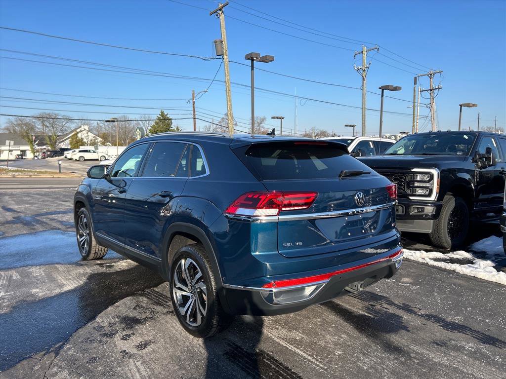 Used 2021 Volkswagen Atlas Cross Sport SEL Premium image 13