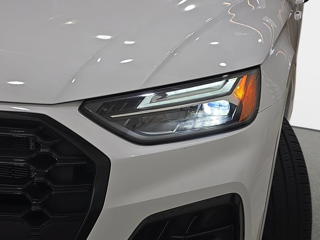 Certified 2024 Audi Q5 e Premium Plus w/ Premium Plus Package AWD/4WD image 33