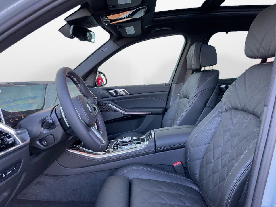 New 2026 BMW X5 M60i image 9