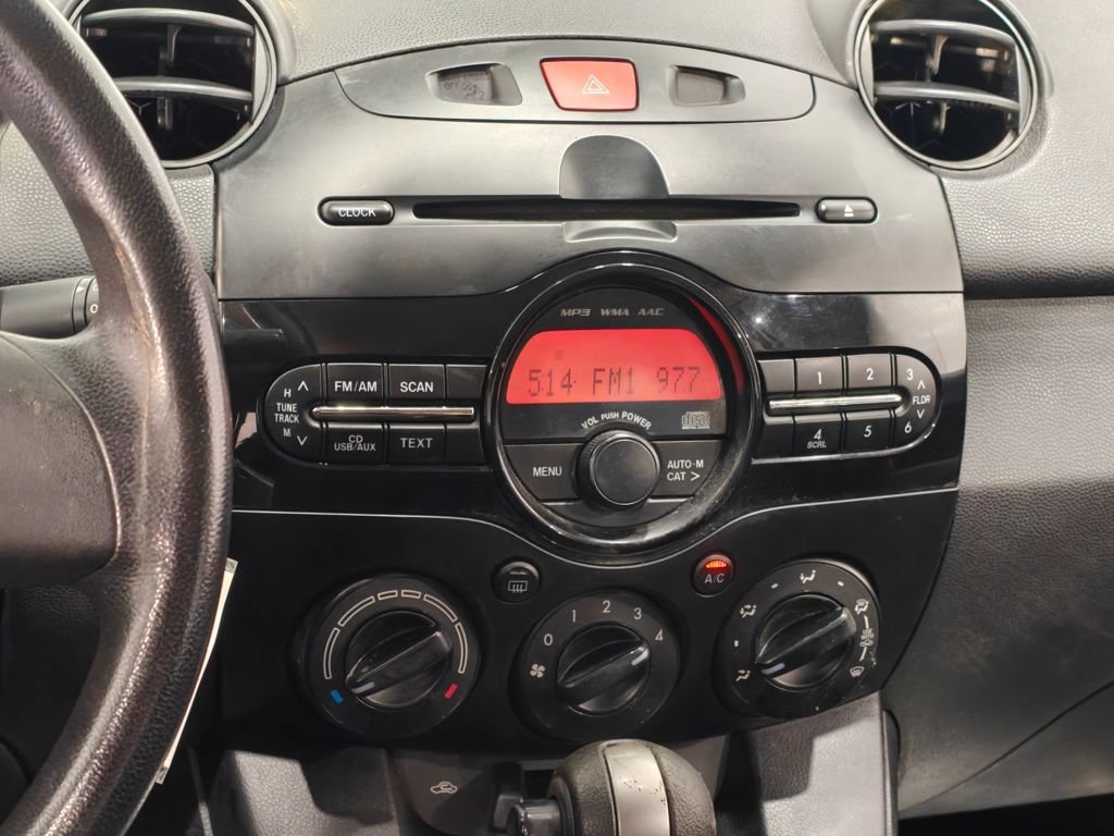 Used 2014 MAZDA MAZDA2 Sport FWD image 5
