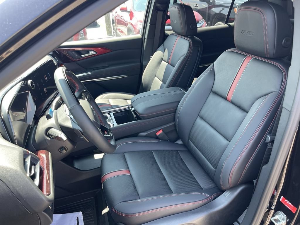 New 2026 Chevrolet Traverse RS w/ LPO, Floor Liner Package AWD/4WD image 11