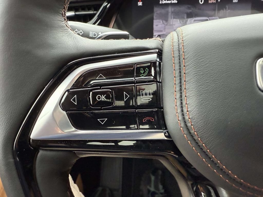 New 2026 Jeep Grand Cherokee L Summit w/ Advanced Protech Group IV AWD/4WD image 25