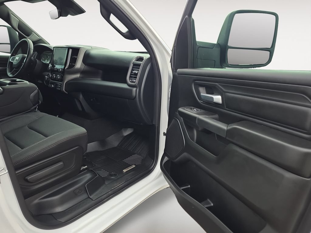Used 2025 RAM 1500 Tradesman AWD/4WD image 9